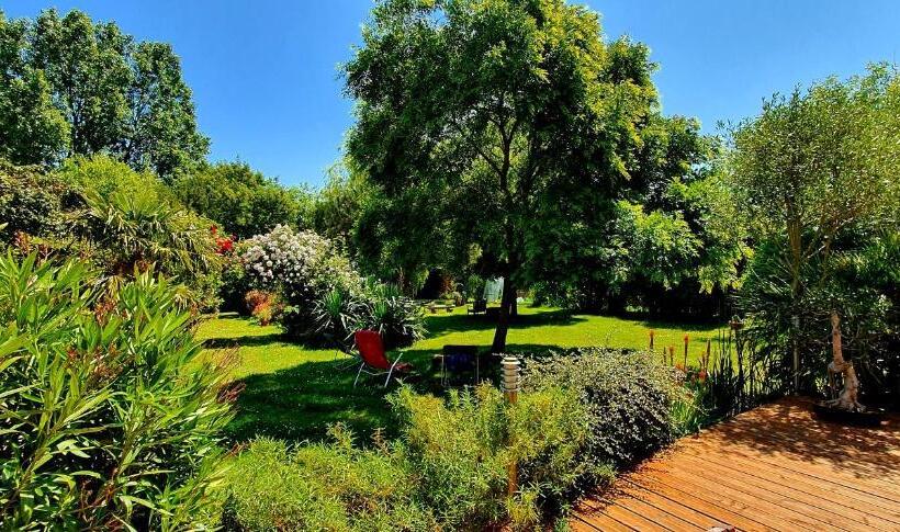 Студия Стандарт, La Vallée Du Launay