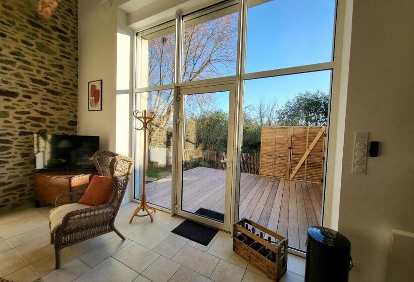 1间卧室的房子, La Vallée Du Launay