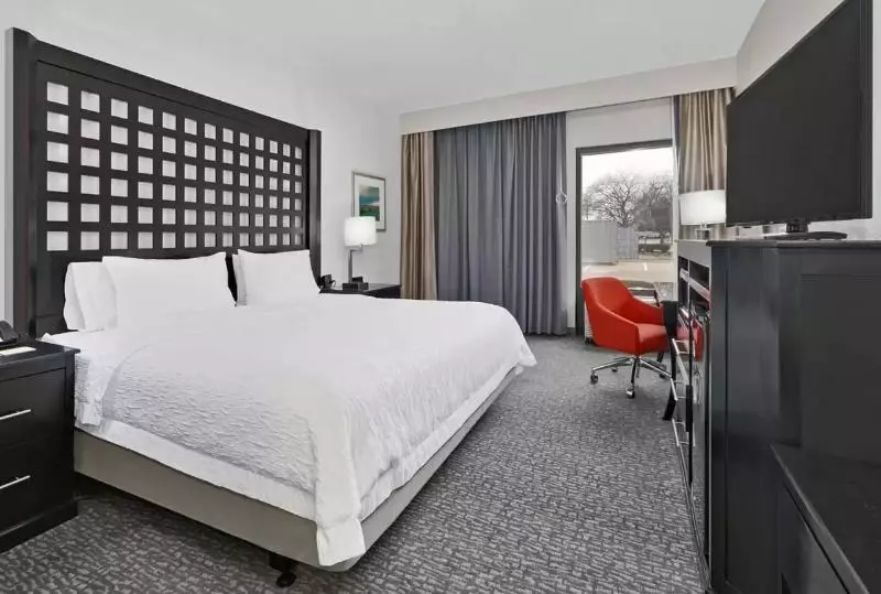 身障者適用キングサイズベッドルーム, Comfort Inn Plano Dallas