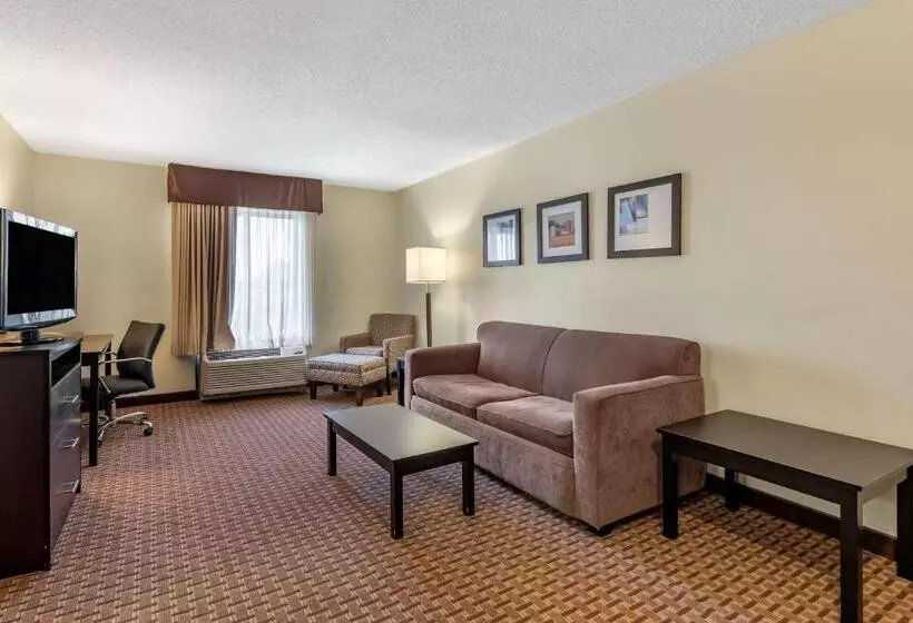 キングサイズベッドのスイートルーム, Comfort Inn & Suites Warsaw Near Us30