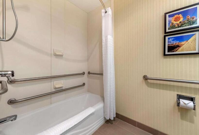 غرفة قياسية لذوى الاحتياجات الخاصة, Comfort Inn & Suites Warsaw Near Us30