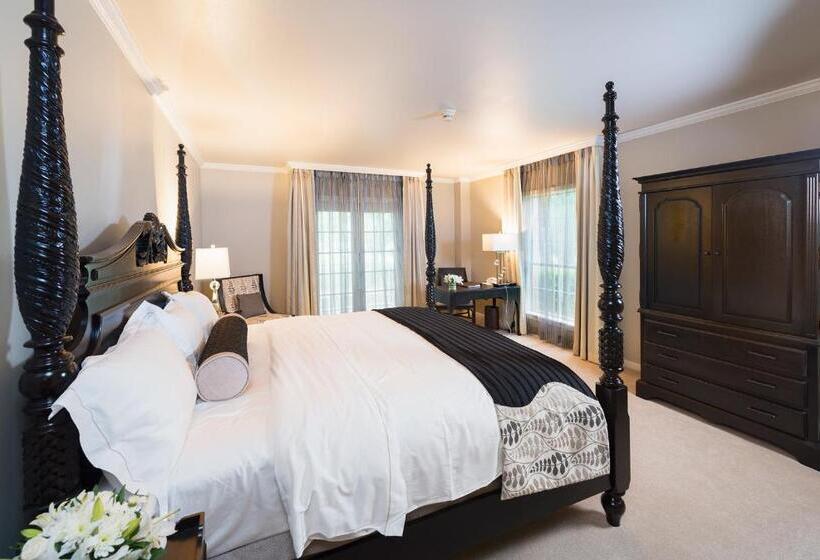 מיטת קינג בסוויטה, Cooper Hotel Conference Center & Spa