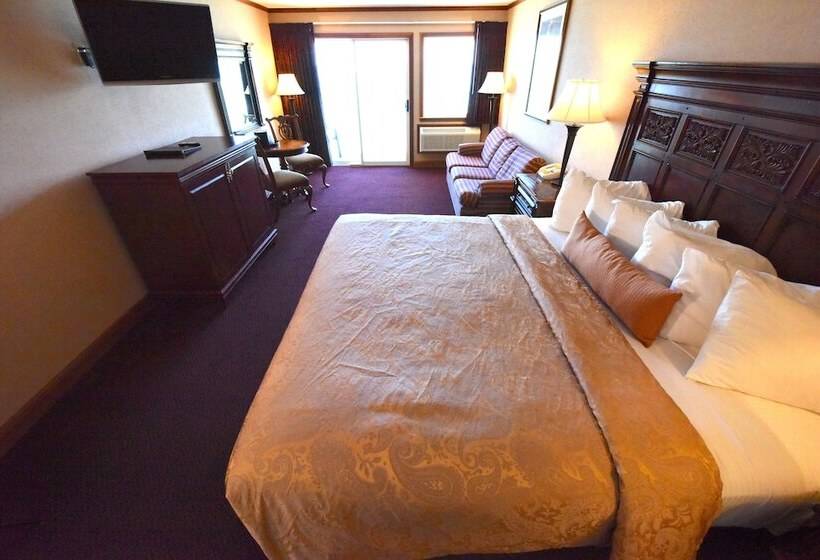 חדר דלוקס נוף לאגם, Hamilton Inn Select Beachfront Mackinaw City
