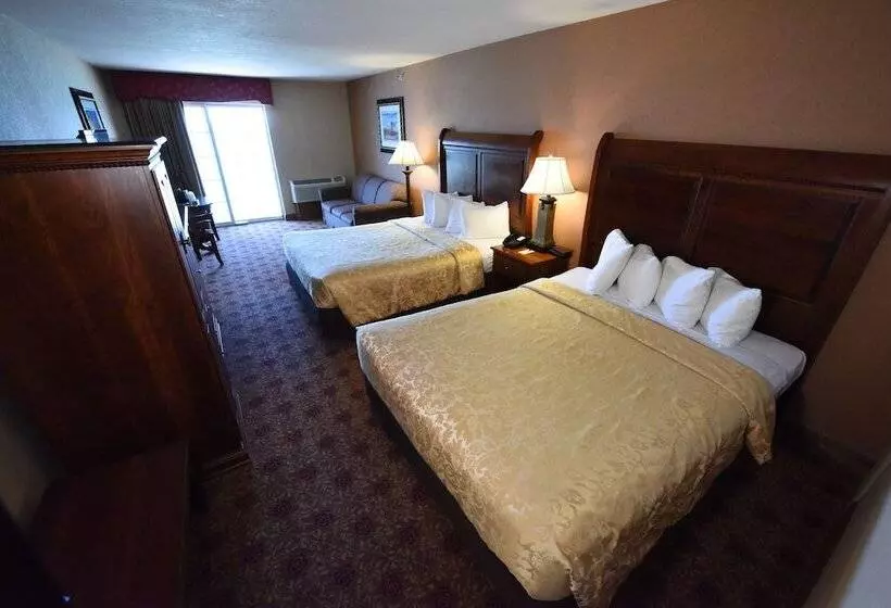 スタンダードルーム, Hamilton Inn Select Beachfront Mackinaw City