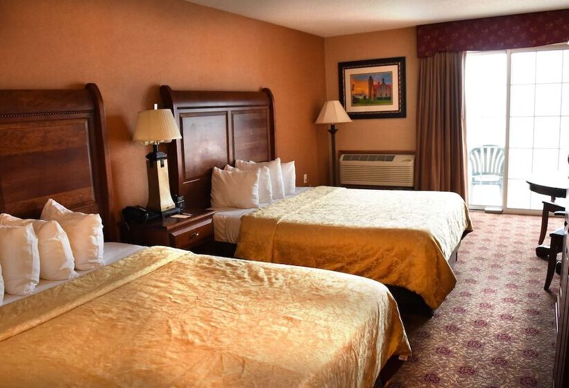 חדר סטנדרט, Hamilton Inn Select Beachfront Mackinaw City