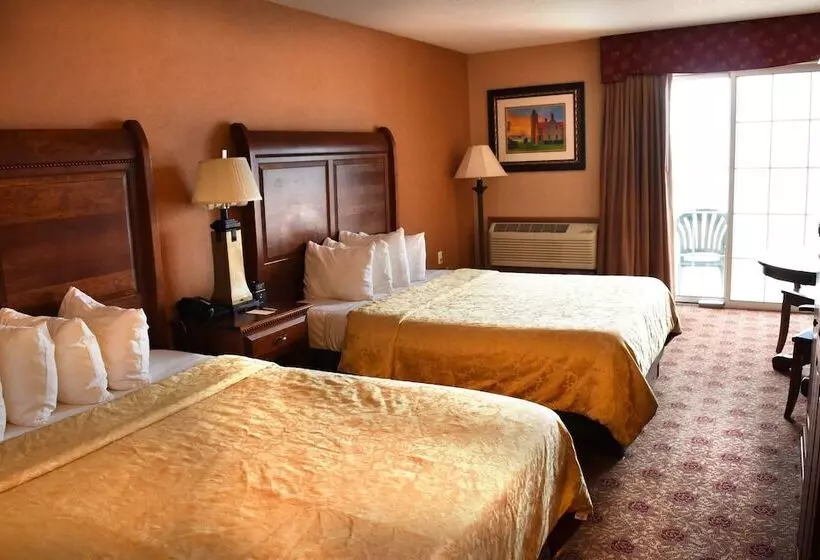 スタンダードルーム, Hamilton Inn Select Beachfront Mackinaw City