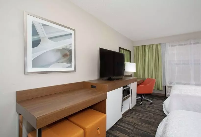 ２ダブルベッドのスタンダードルーム, Hampton Inn & Suites Kansas City Merriam