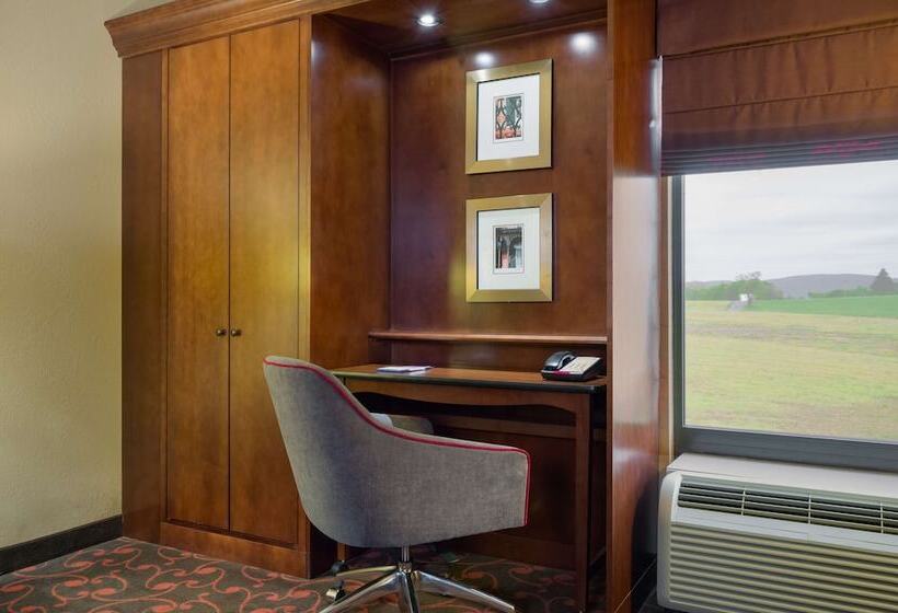 适合残疾人士使用的带超级大床的标准间, Larkspur Landing Carlisle