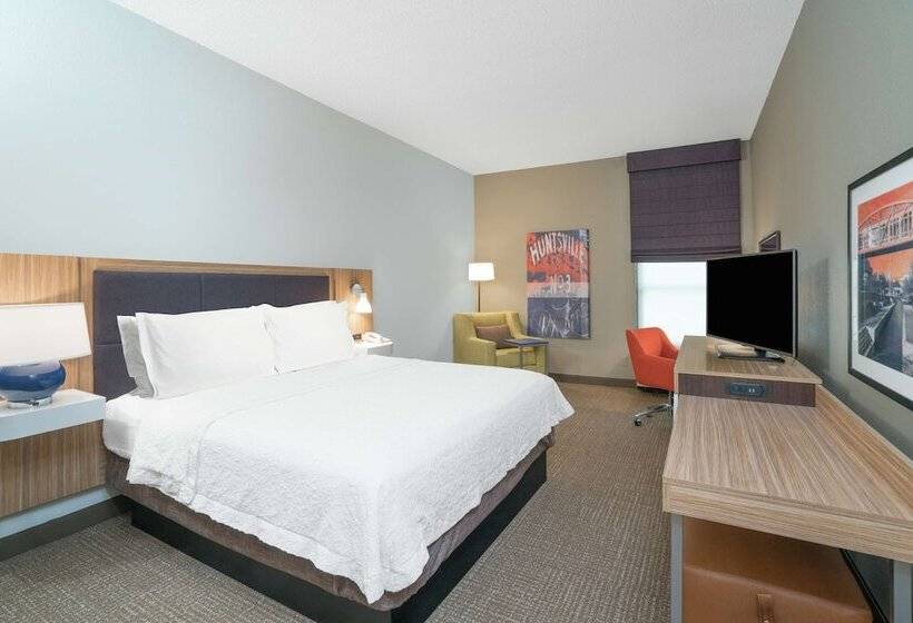 스탠다드 룸 킹사이즈 침대, Hampton Inn Madison Huntsville Airport