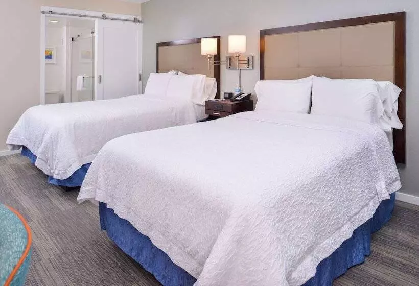 اتاق استاندارد با 2 تخت دوبل, Hampton Inn Seattle Airport