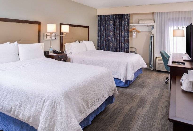 ２ダブルベッドのスタンダードルーム, Hampton Inn Seattle Airport