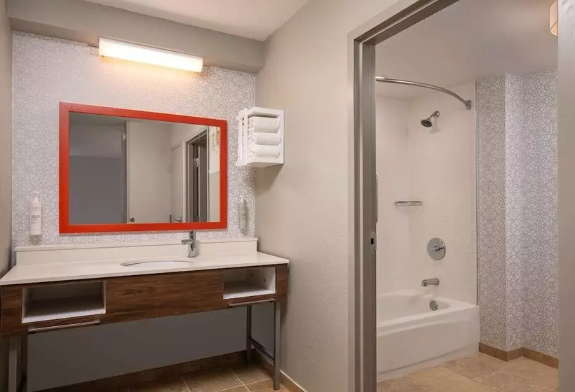 Sviitti King-vuode, Hampton Inn & Suites El Pasoairport