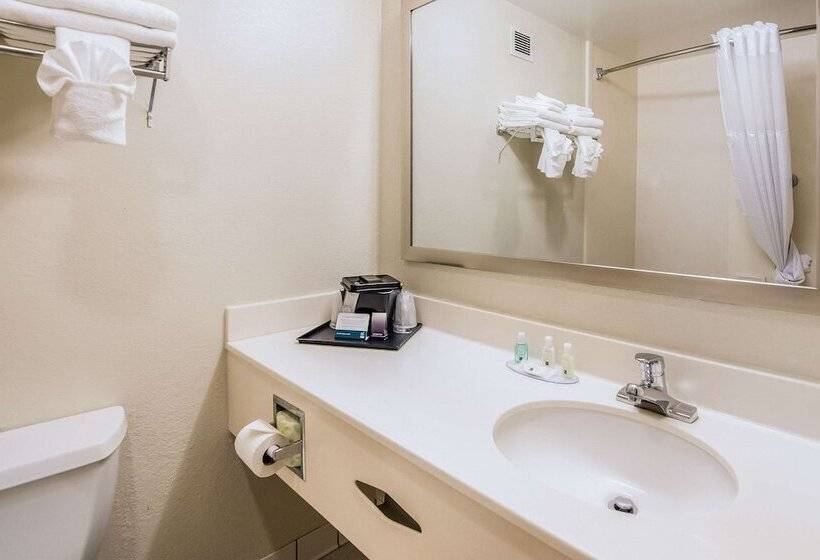 ２ダブルベッドのスタンダードルーム, Quality Inn Danville   University Area