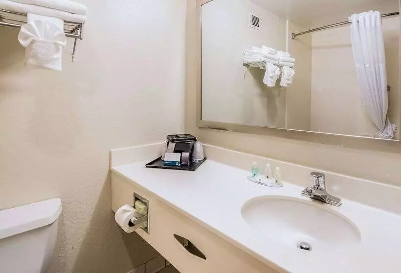 2ダブルベッドのスタンダードルーム, Quality Inn Danville University Area
