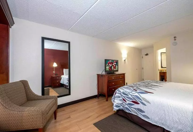 キングサイズベッドのスタンダードルーム, Red Roof Inn Meriden