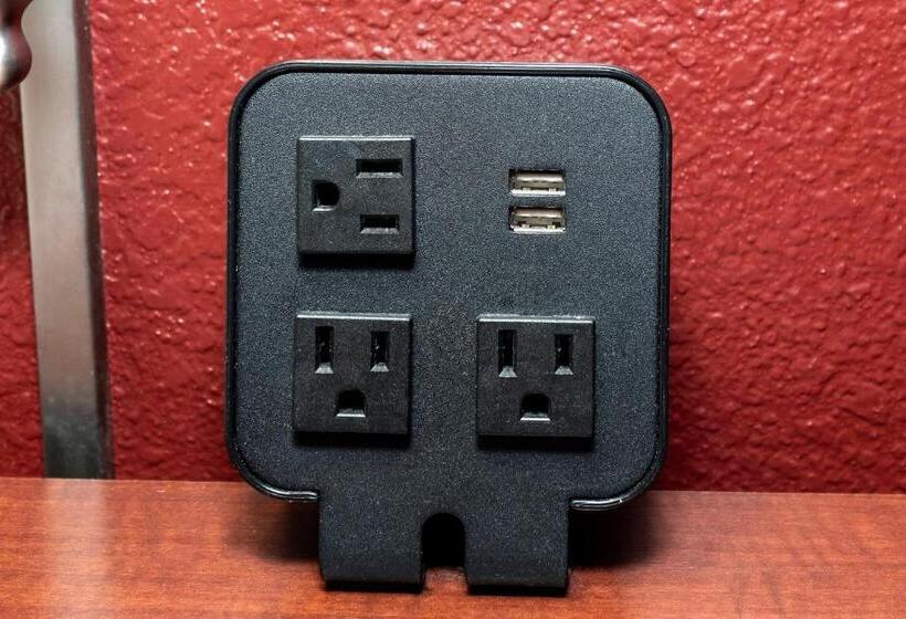 غرفة قياسية سرير مزدوج لذوى الإحتياجات الخاصة, Red Roof Inn Meriden