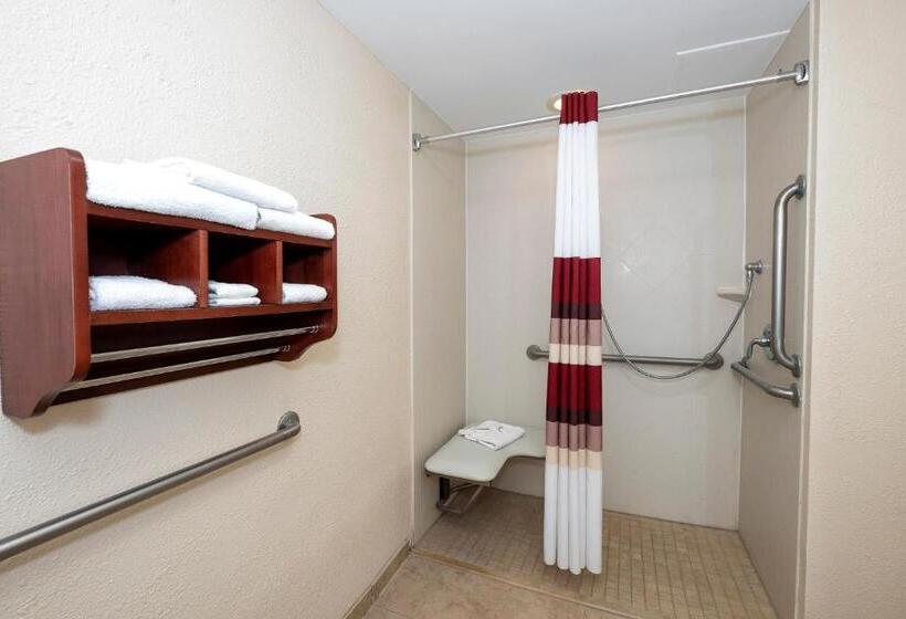 غرفة ديلوكس لذوى الاحتياجات الخاصة, Red Roof Inn Meriden