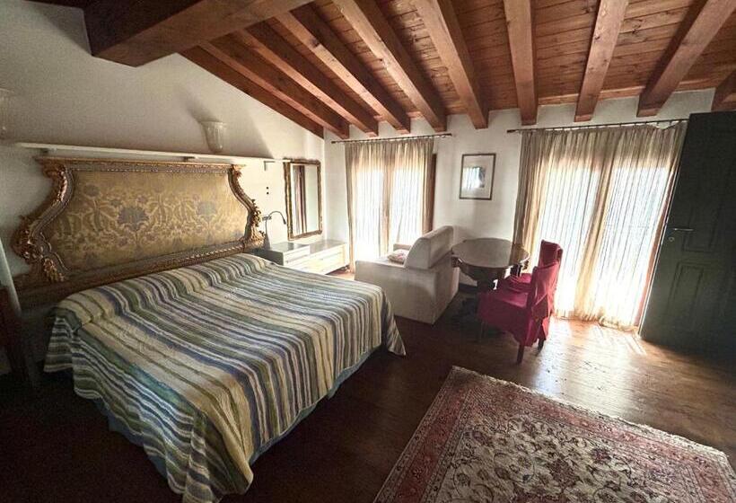 חדר סטנדרט לשלושה, Damabianca