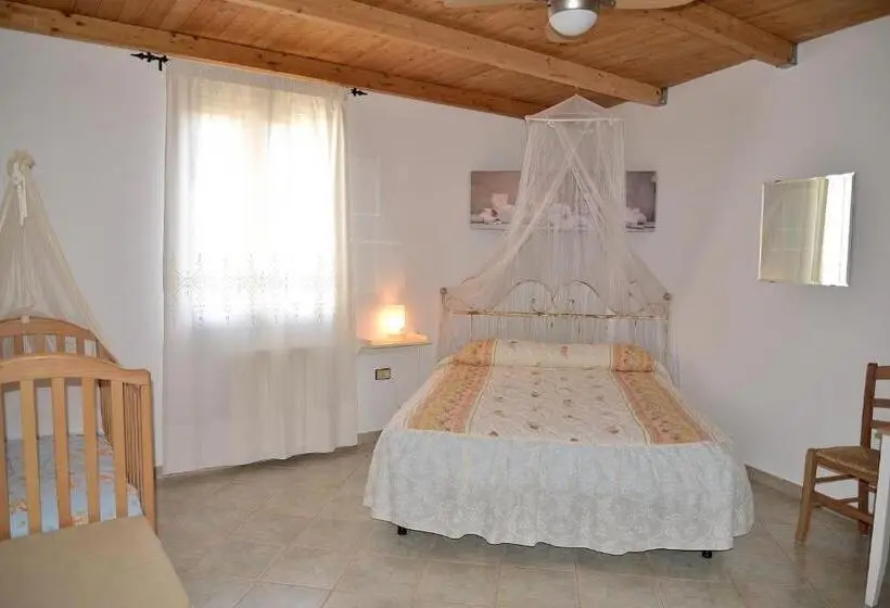 Standard-huone Jaettu Kylpyhuone, B&b S'incontru