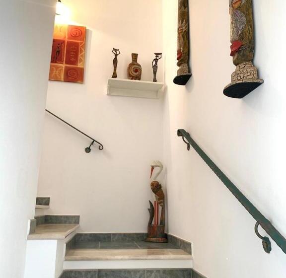 חדר סטנדרט לשלושה, B&b S'incontru