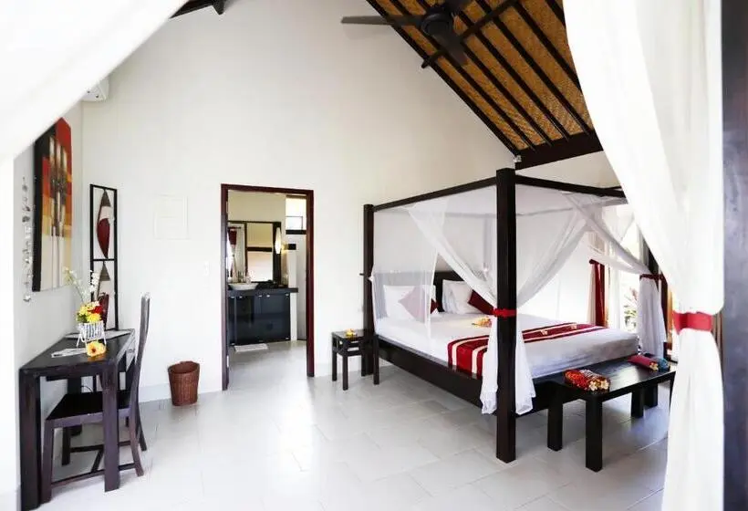اتاق لوکس, Teluk Karang Dive & Spa Resort