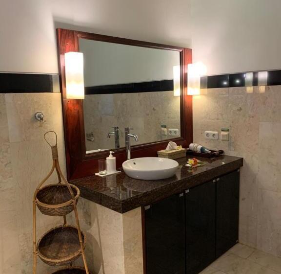 וילת סופריור, חדר שינה 1, Teluk Karang Dive & Spa Resort