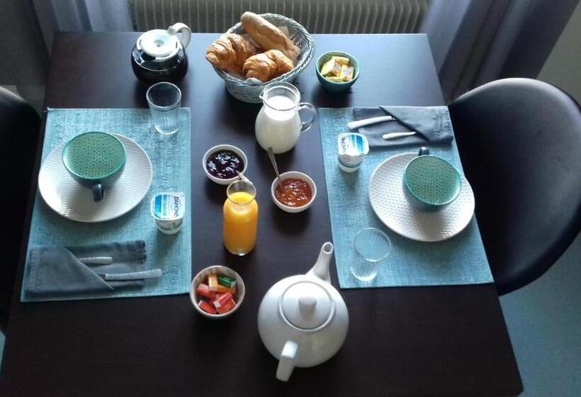 חדר אקונומי, Hôtel Labat