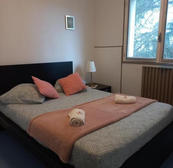 חדר אקונומי, Hôtel Labat