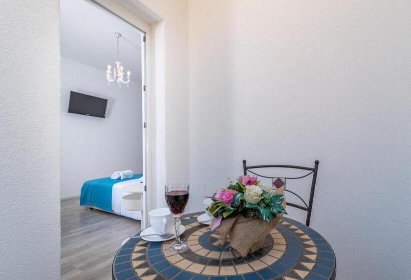 חדר דלוקס עם מרפסת, Villa Lux