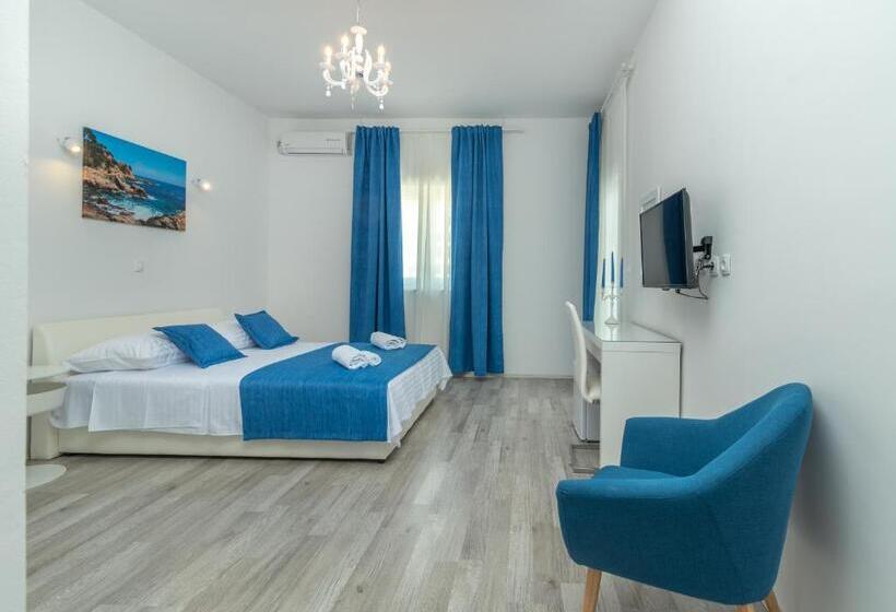 חדר סטנדרט עם מרפסת, Villa Lux