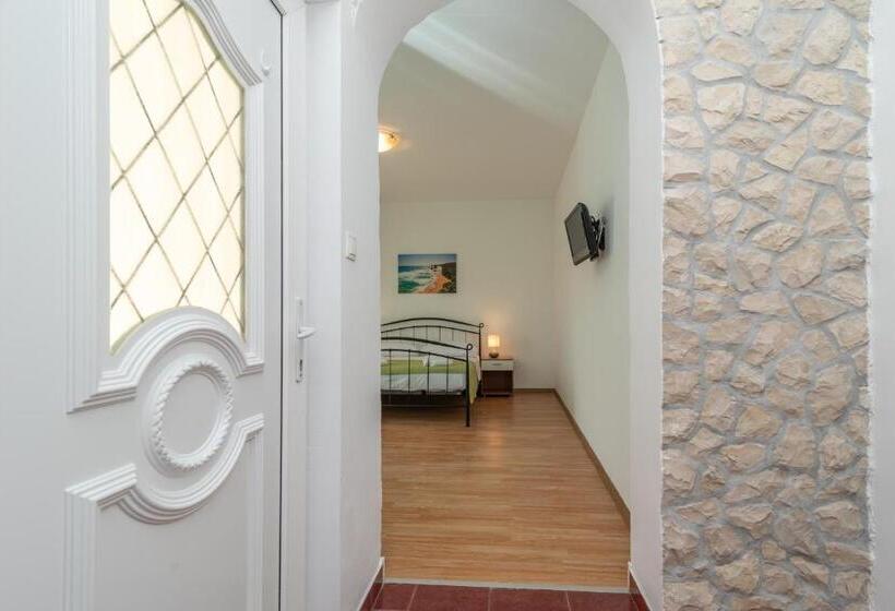חדר דלוקס עם מרפסת, Villa Lux