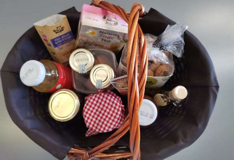 带1个卧室带花园景观的公寓, New Aurora Apts Studios