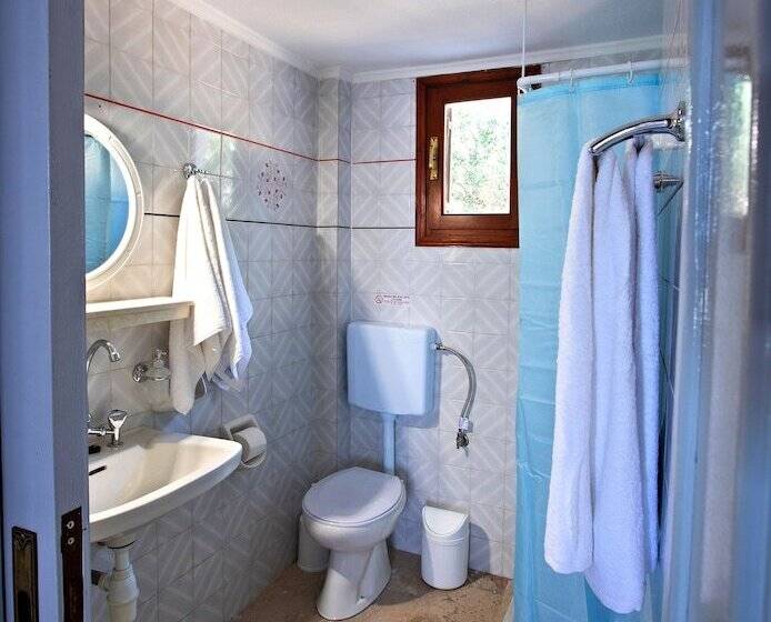 带1个卧室带花园景观的公寓, New Aurora Apts Studios