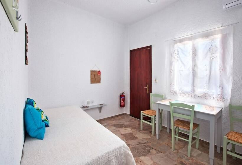 带1个卧室带花园景观的公寓, New Aurora Apts Studios