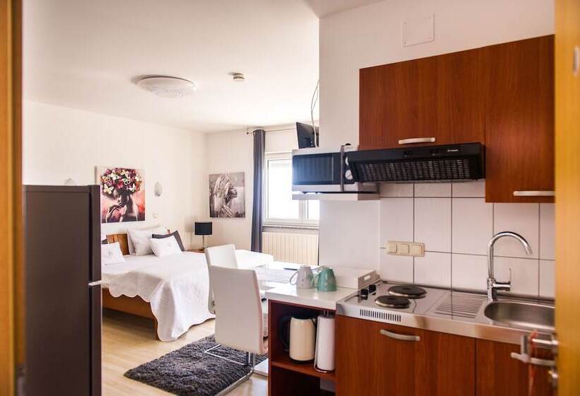 إستوديو قياسى, Apartment And Rooms Ana