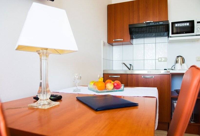 إستوديو قياسى, Apartment And Rooms Ana