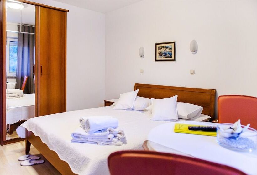 غرفة قياسية, Apartment And Rooms Ana