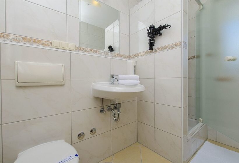 غرفة قياسية, Apartment And Rooms Ana