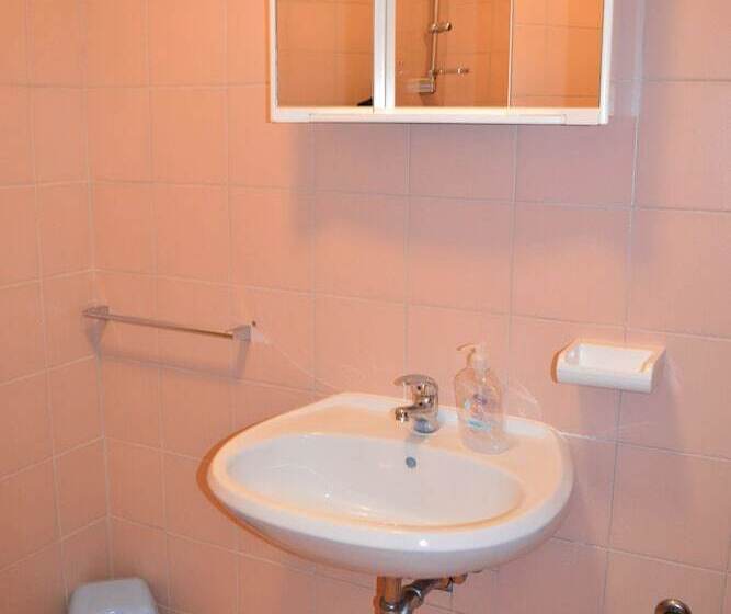 침실 1개 아파트, Apartments Ivica Pakostane