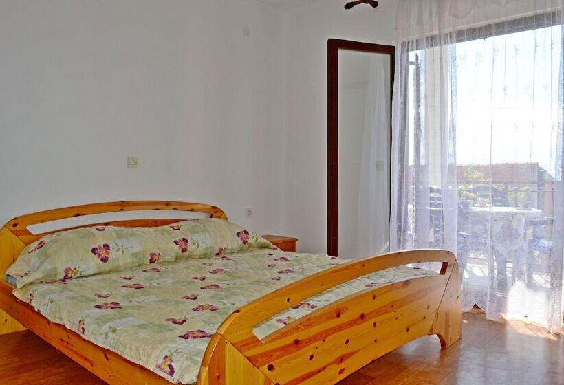 Апартаменты 1 Спальня, Apartments Ivica Pakostane