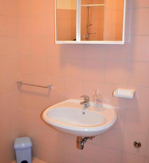 침실 1개 아파트, Apartments Ivica Pakostane