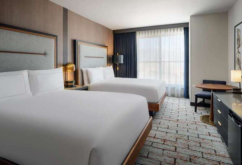 Chambre Standard Vue Piscine, Hilton Palm Springs Resort