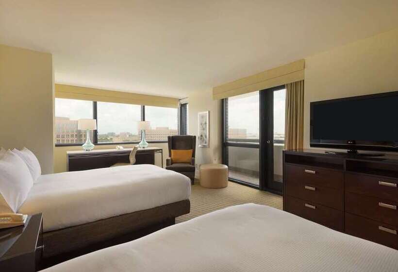 プールビュースタンダードルーム, Hilton Palm Springs Resort