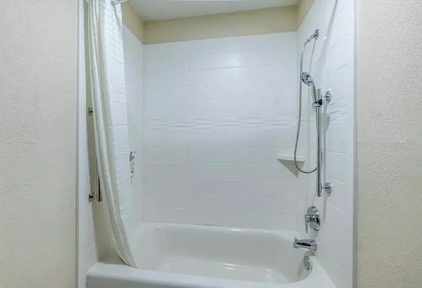 クイーンベッドのスタンダードスタジオ, Candlewood Suites Wichita Northwest, An Ihg