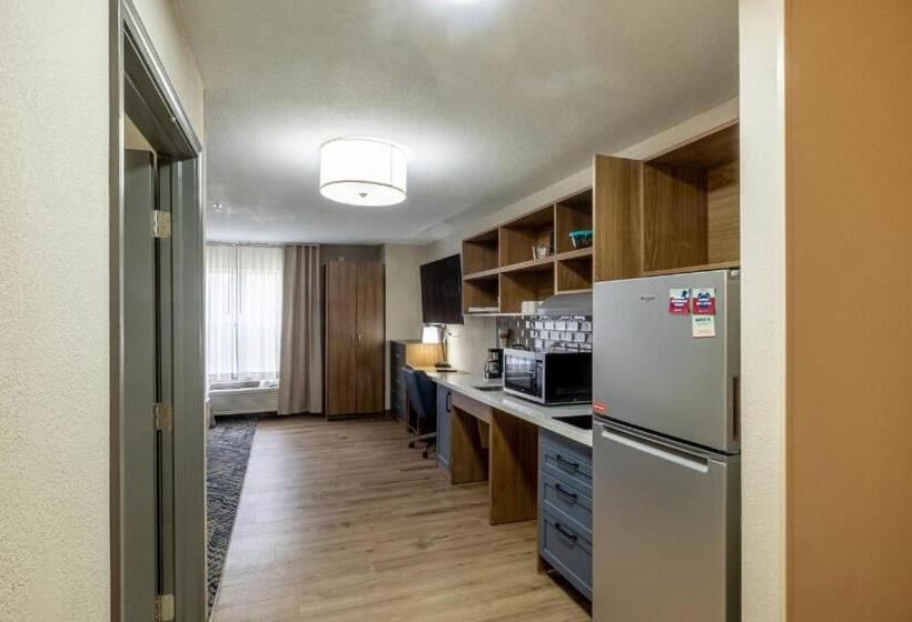 クイーンベッドのスタンダードスタジオ, Candlewood Suites Wichita Northwest, An Ihg