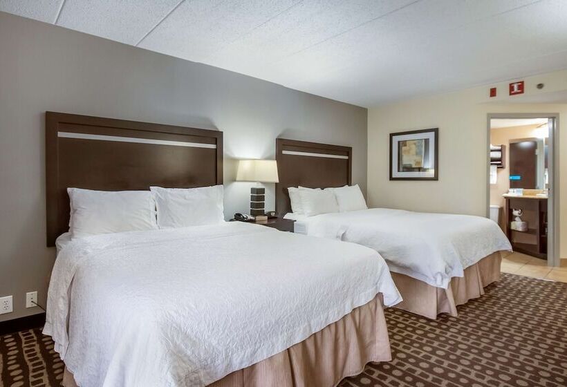 חדר סטנדרט, Hampton Inn Columbus West