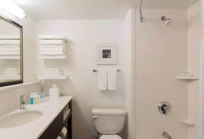 2ダブルベッドのスタンダードルーム, Hampton Inn By Hilton Milwaukee Northwest