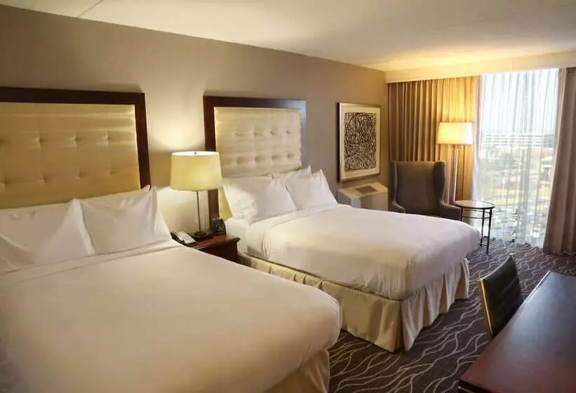 اتاق استاندارد با 2 تخت دوبل, Hilton Kansas City Airport