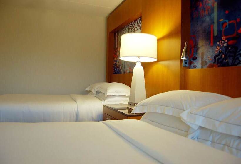 Номер Стандарт 2 Двуспальные Кровати, Hilton Long Island/huntington
