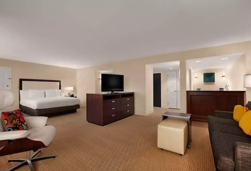 身障者適用ジュニアスイートルーム, Hilton Miami Airport Blue Lagoon